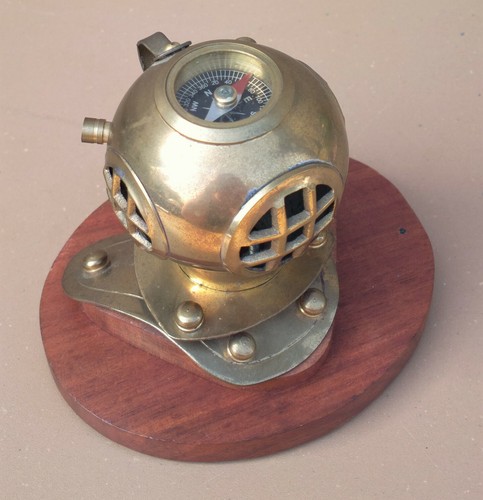 Casque scaphandrier - casque,