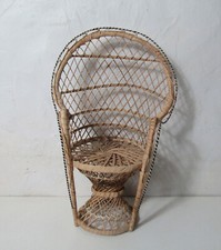 Fauteuil Emmanuelle rotin Vintage pour poupée H42cm