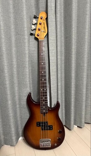 Basse électrique yamaha broad - yamaha,