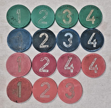 ANCIEN JEU DE 15 PALETS EN CAOUTCHOUC