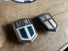 AUSTIN Mini  lot de 2 sigles