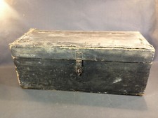 Ancien petit coffret coffre en bois petit rangement cuisine jouets ou autres