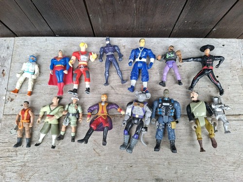 Lot personnages jouets - personnages,