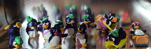 Lot figurines kinder - lot,