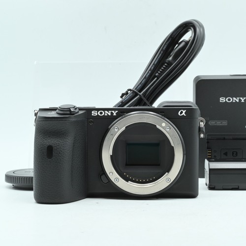 Near mint sony alpha a6600 - -near,