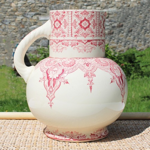 Ancien gros broc - , toilette