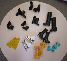C1. Lot shoes / sports boot for doll model to be determined VGC
