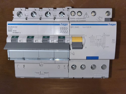 Disjoncteur tetra ngn432 - disjoncteur,