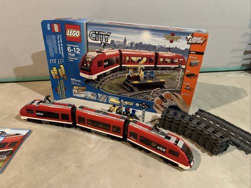 Lego city passenger train - city:,