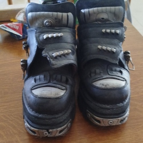 New rock bottes - rock, après-ski
