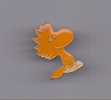 PIN'S . SCHULZ . LES PEANUTS 