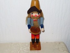 Figurine En Bois