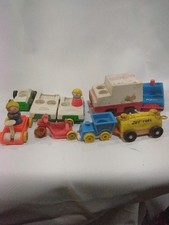 Vintage Fisher Price Little People Lot 11 Pieces   Vehicles And People