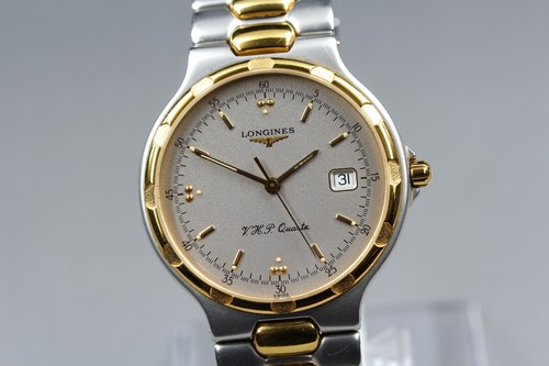 Presque comme neuve montre - comme, neuve]