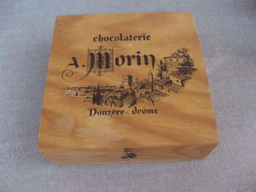 Ancienne boite bois - ,