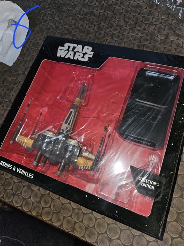 Star wars wing poe dameron - x-wing,