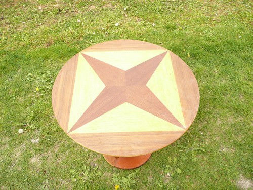 Tres jolie table - jolie, en