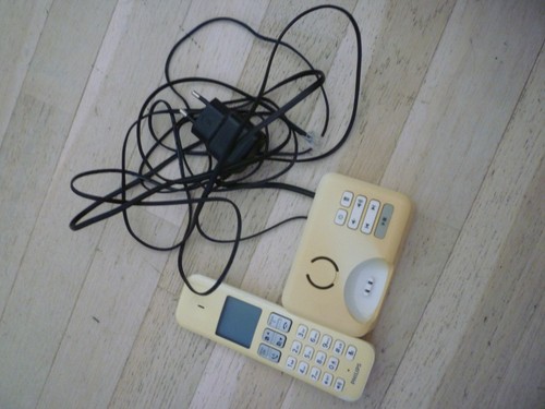 Telephone fixe main - fixe, libre