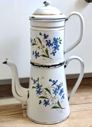 Ancienne grande cafetière
