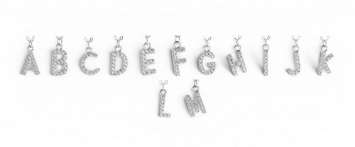 Collier breloque lettre