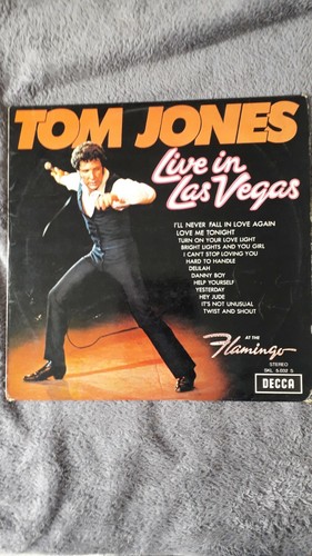 Tours tom jones live in - 33,