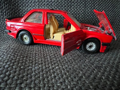 Corgi bmw 325 rouge - 325, i
