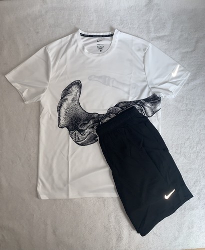 Enseble nike running division