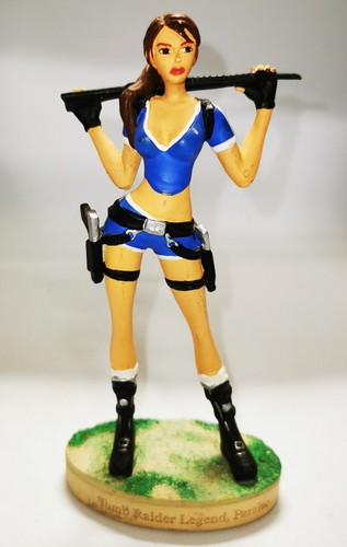 Tomb raider legend figurine - tomb,