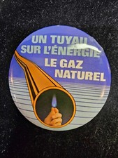 Un Tuyau Sur L'energie Le Gaz Naturel Pinback Button- B4