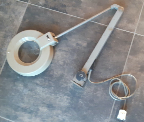 Grande lampe loupe - grande,