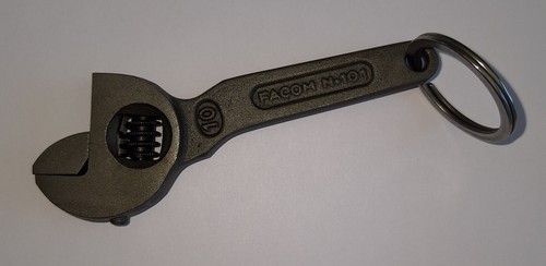 Porte clés facom madame 101 - porte-clés,