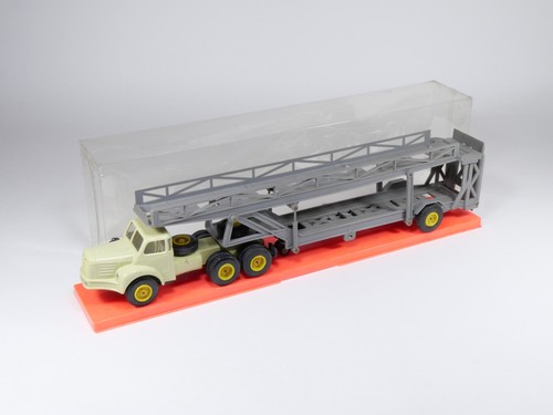 Norev tracteur berliet - -,