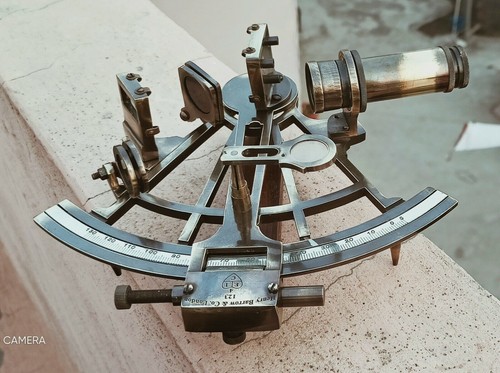 Ancien instrument astrolabe - , de
