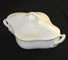 Ancienne petite soupière