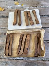 Ancien porte couteaux en bois d Olivier. Scandinave