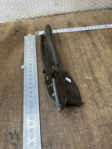Ancienne cisaille onglet - ancienne,