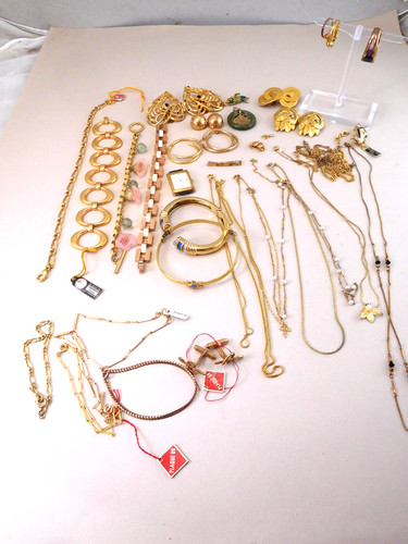 Lot bijoux fantaisie - bijoux,