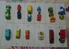 Au choix 1  figurine kinder surprise ancien  camping car remorque engin chantier