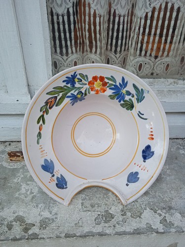 Plat barbe ancien faience - ancien,