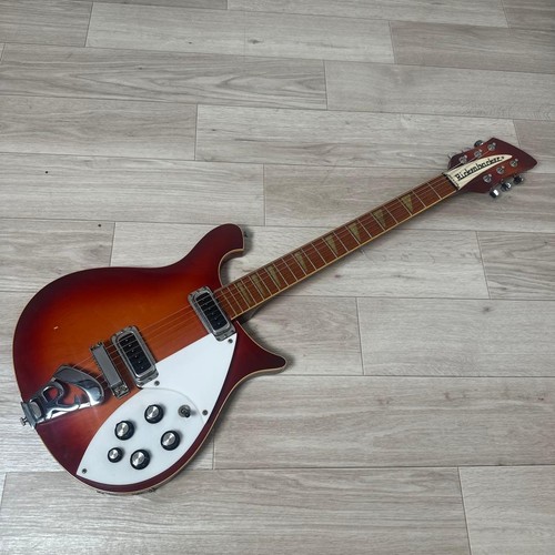 Electric guitar rickenbacker - electric,
