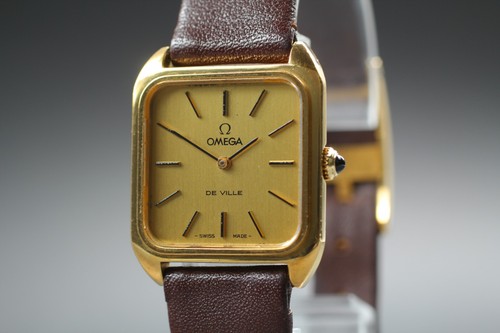 Presque comme neuve montre - [presque, neuve]