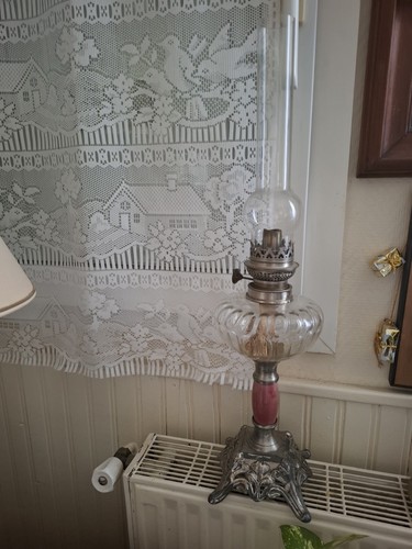 Lampe pétrole ancienne - a,