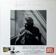 johnny hallyday.  Rester
