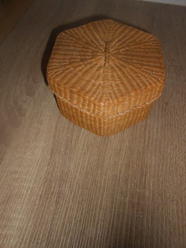 Petite paniette hexagonale