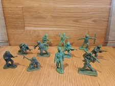 11 Small US Soldier American Infantry Plastic 