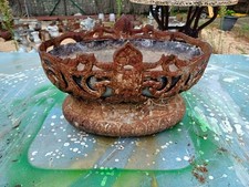 1 Jardinière en Fonte 1900 de Charleville - Mézières