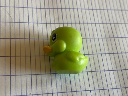 Figurine canard caneton vert - figurine,