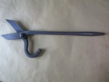 outil ancien-ancienne