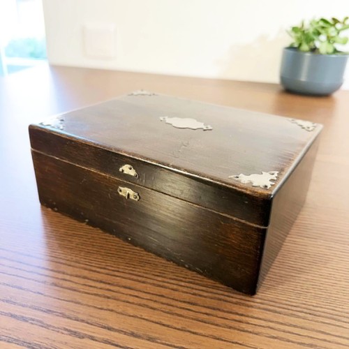 Wooden cigar box - ,