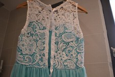 robe longue cérémonie verte et blanche, femme, taille 42, très bon état